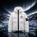 Image 1 (front): Séron Puffer Jacket Arctic — All white puffer with black zip, front view
Image 2 (back): Séron Puffer Jacket Arctic — Maître du Silence back graphic